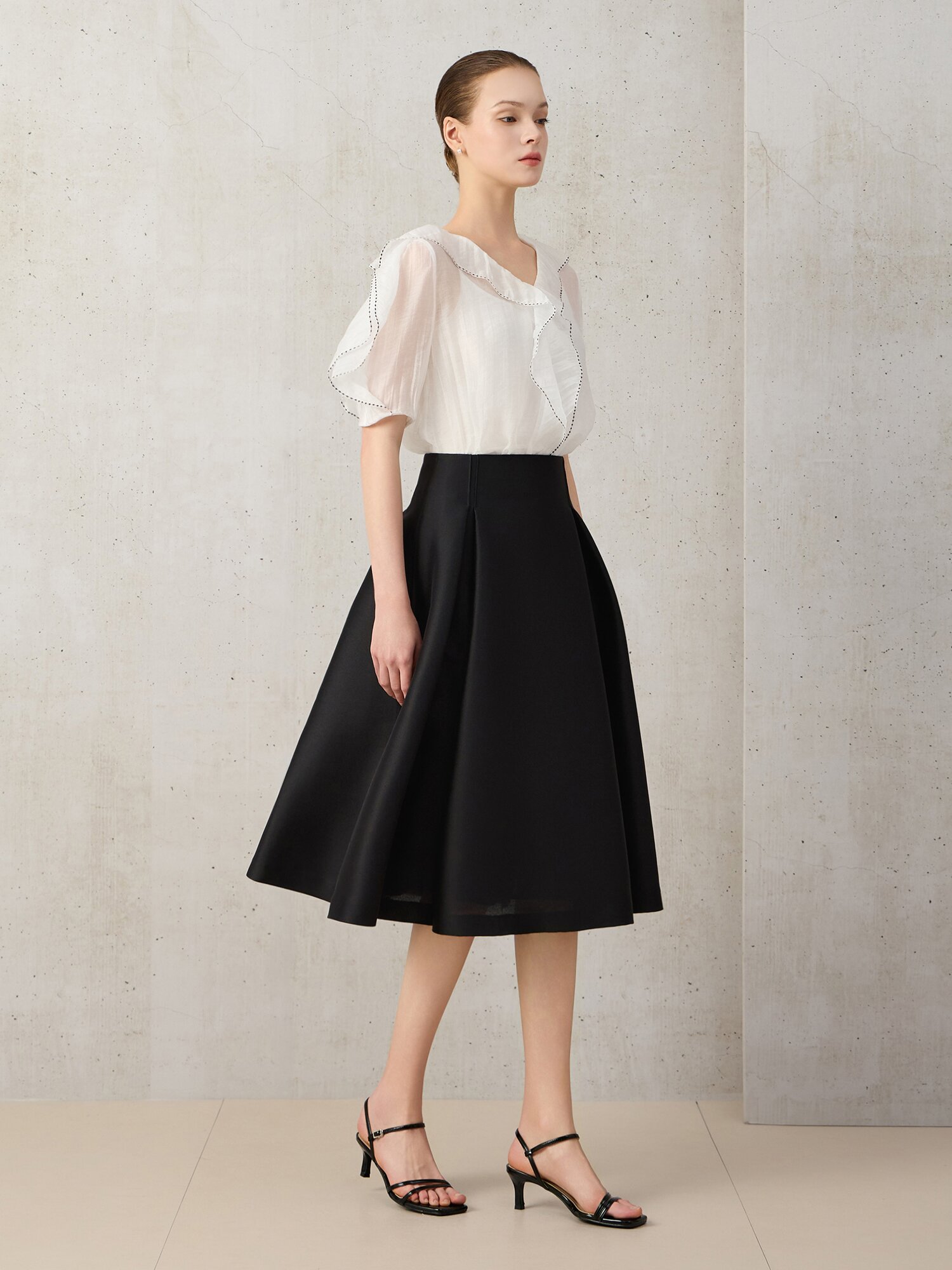 턱 A라인 미디 스커트 (BLACK)