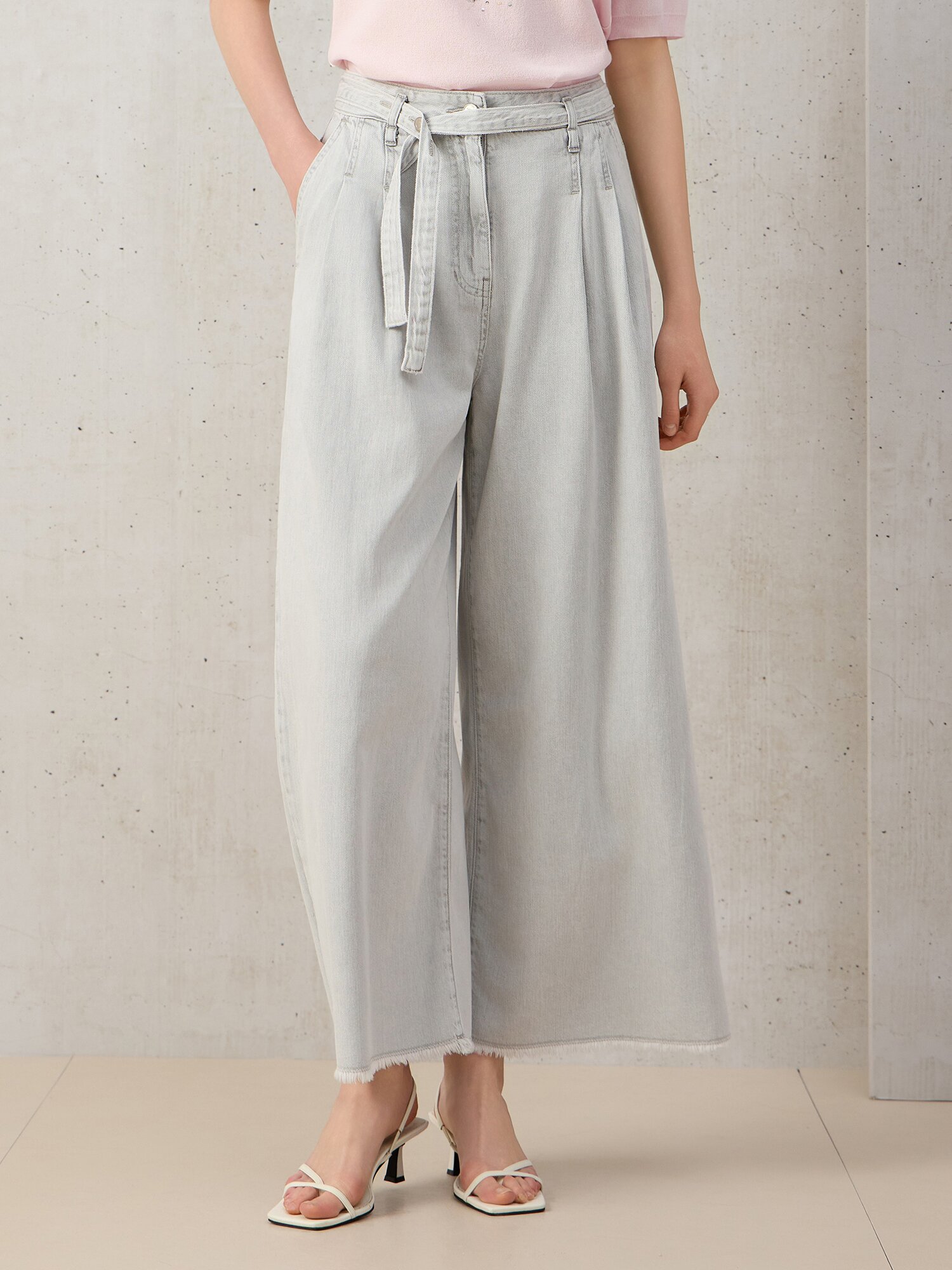 벨티드 투 턱 와이드 데님 팬츠 (LIGHT GREY)