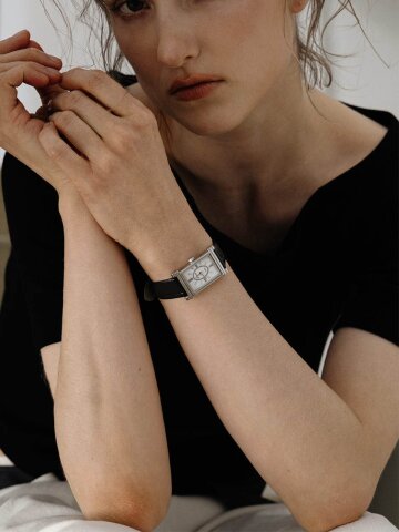 Heron leather watch (헤론 레더 워치) Silver Black band
