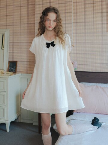Cest_Black ribbon flare dress_WHITE