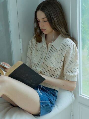 Hole in twide knit Ivory


