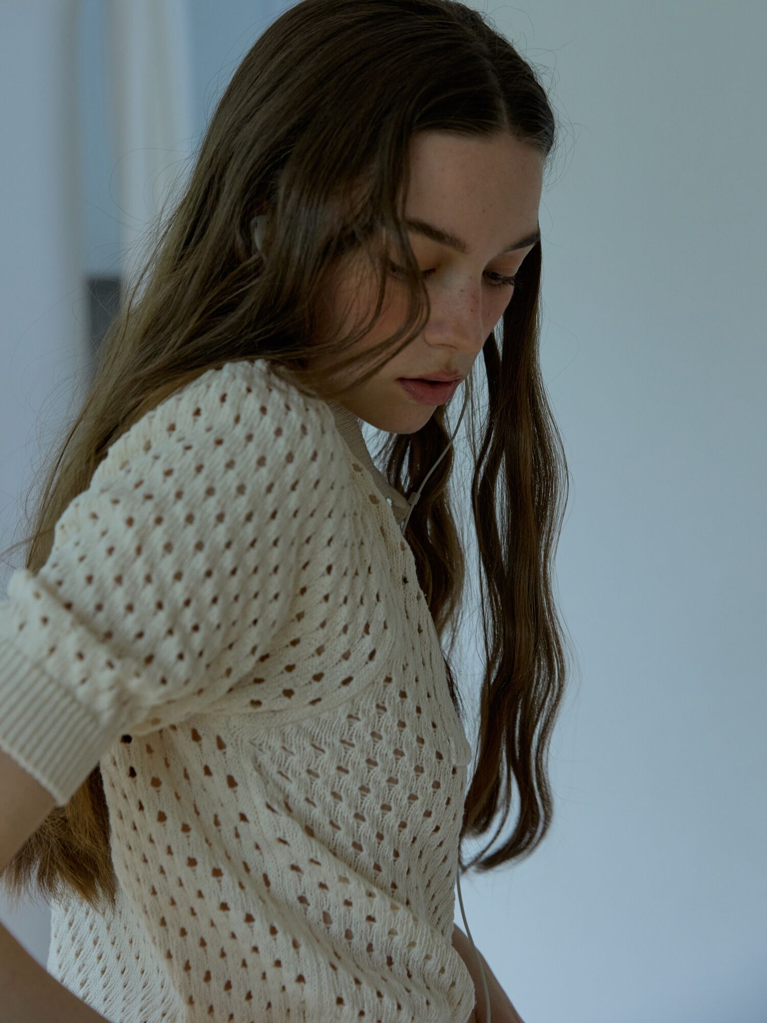Hole in twide knit Ivory