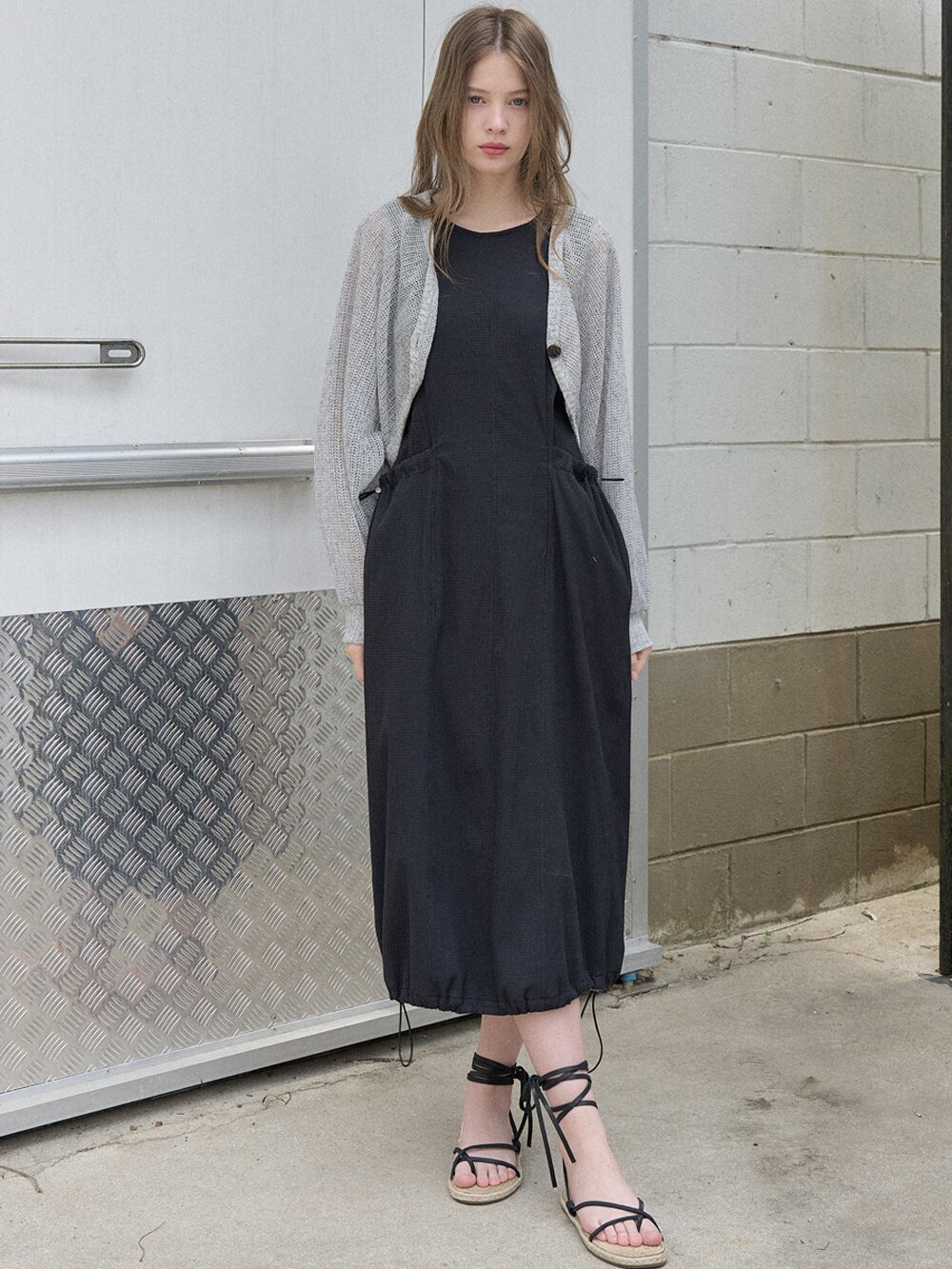 Seersucker Sleeveless Long Dress - BLACK
