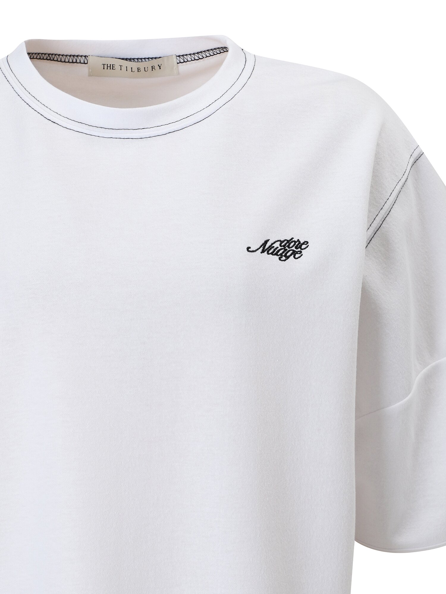 볼륨 스티치 자수 반팔 티셔츠 (WHITE)