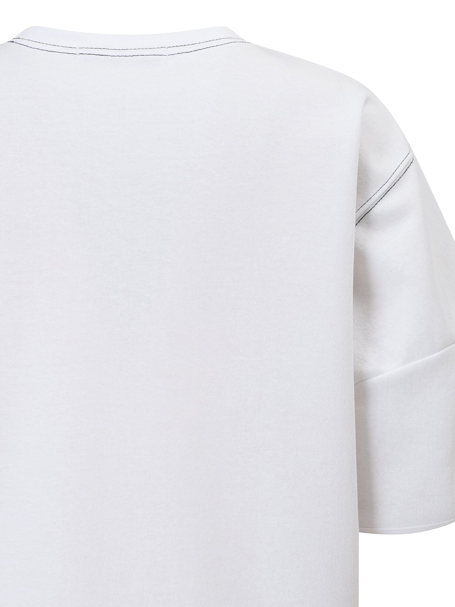 볼륨 스티치 자수 반팔 티셔츠 (WHITE)