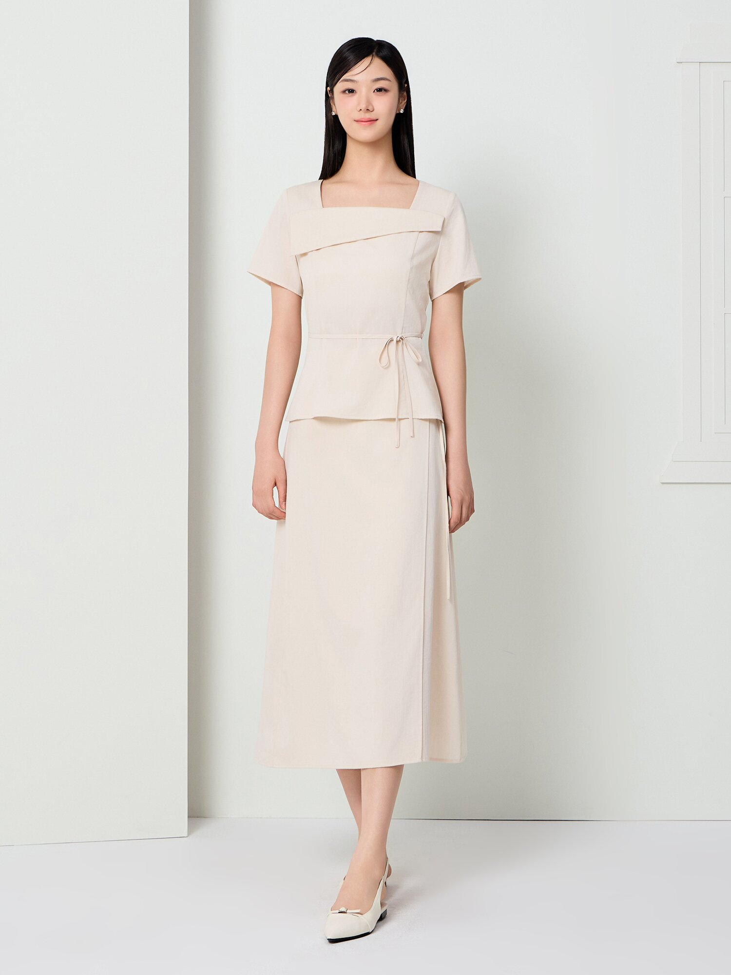 벨트 장식 랩 A라인 스커트 (BEIGE)