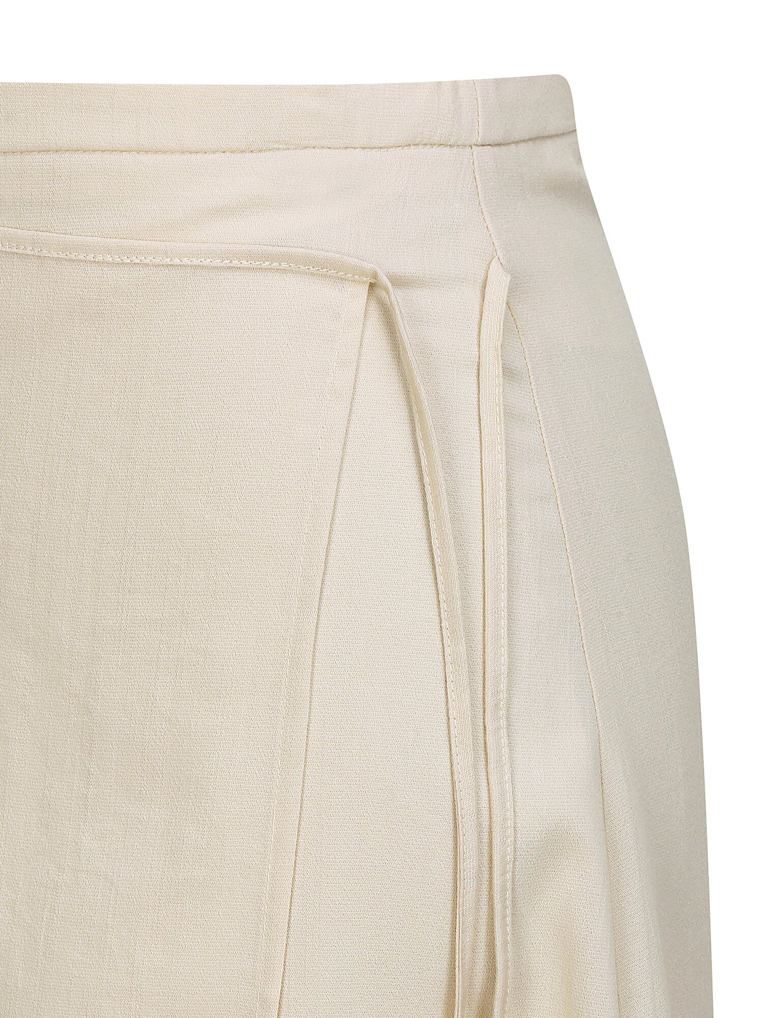 벨트 장식 랩 A라인 스커트 (BEIGE)