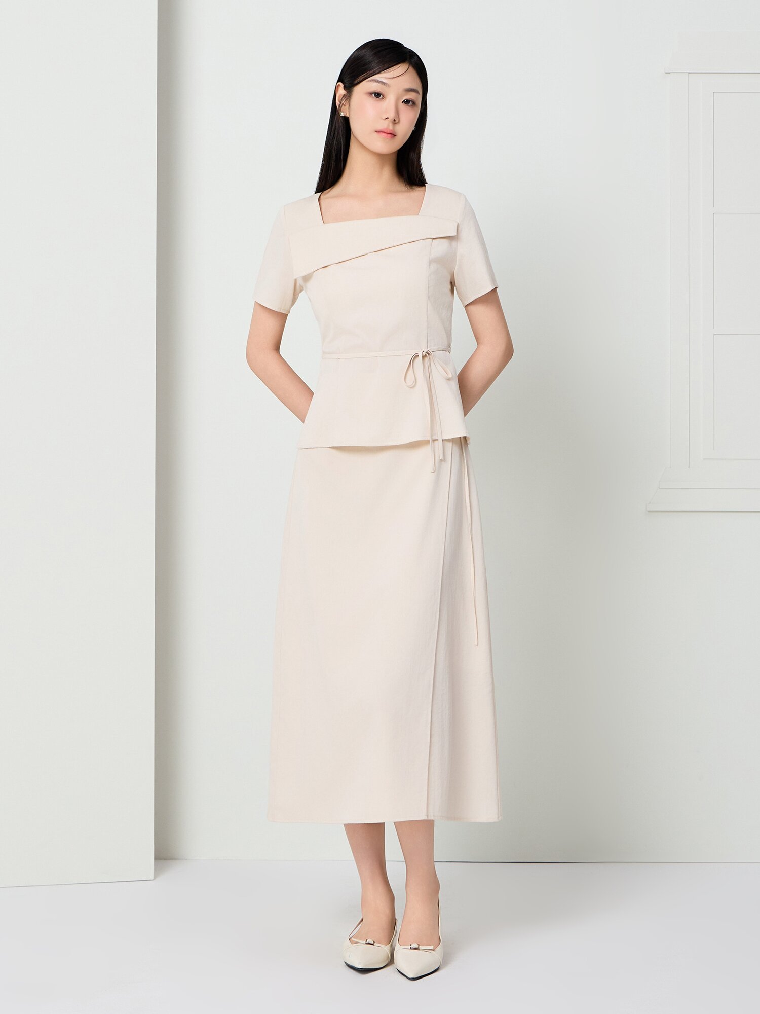 벨트 장식 랩 A라인 스커트 (BEIGE)