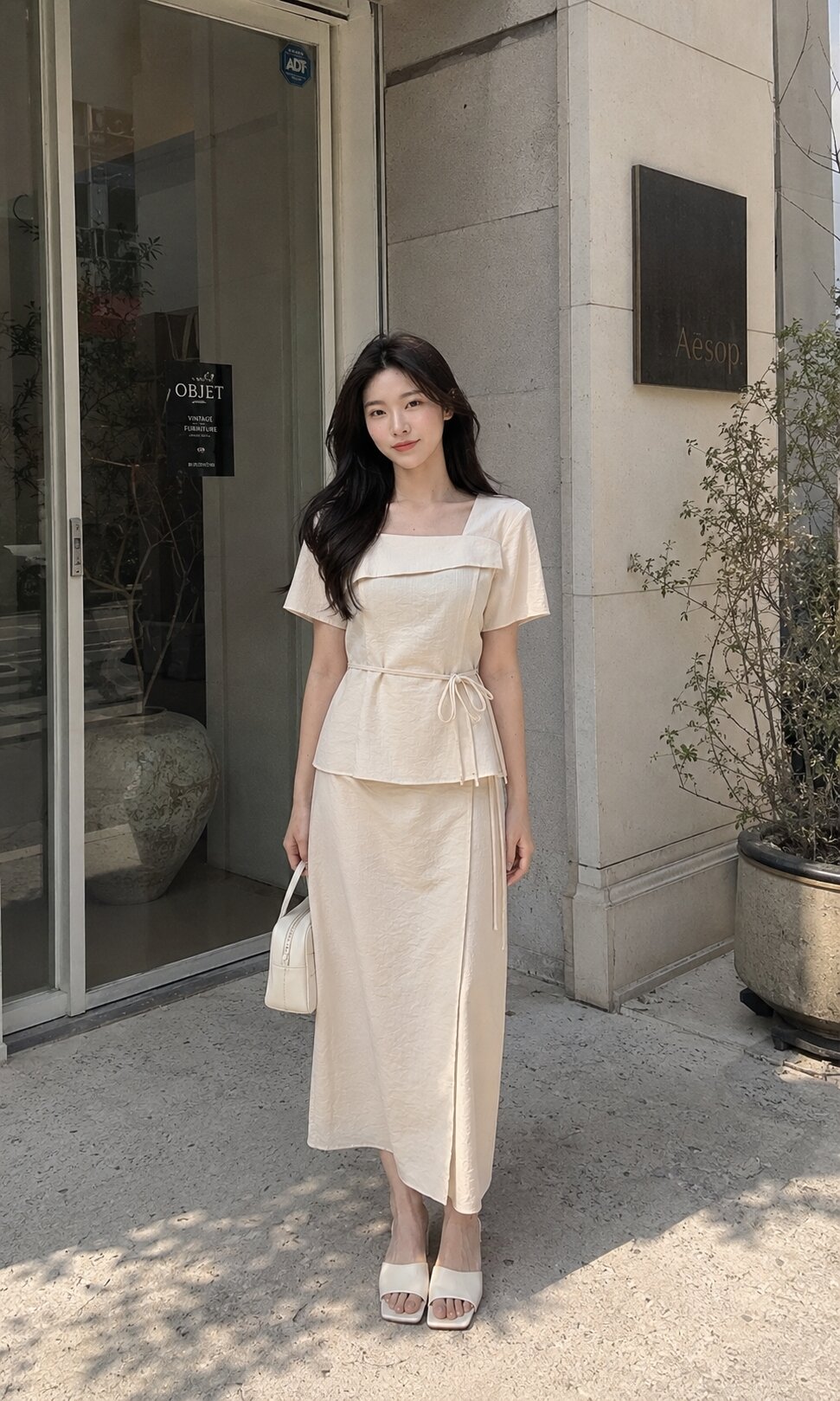 벨트 장식 랩 A라인 스커트 (BEIGE)