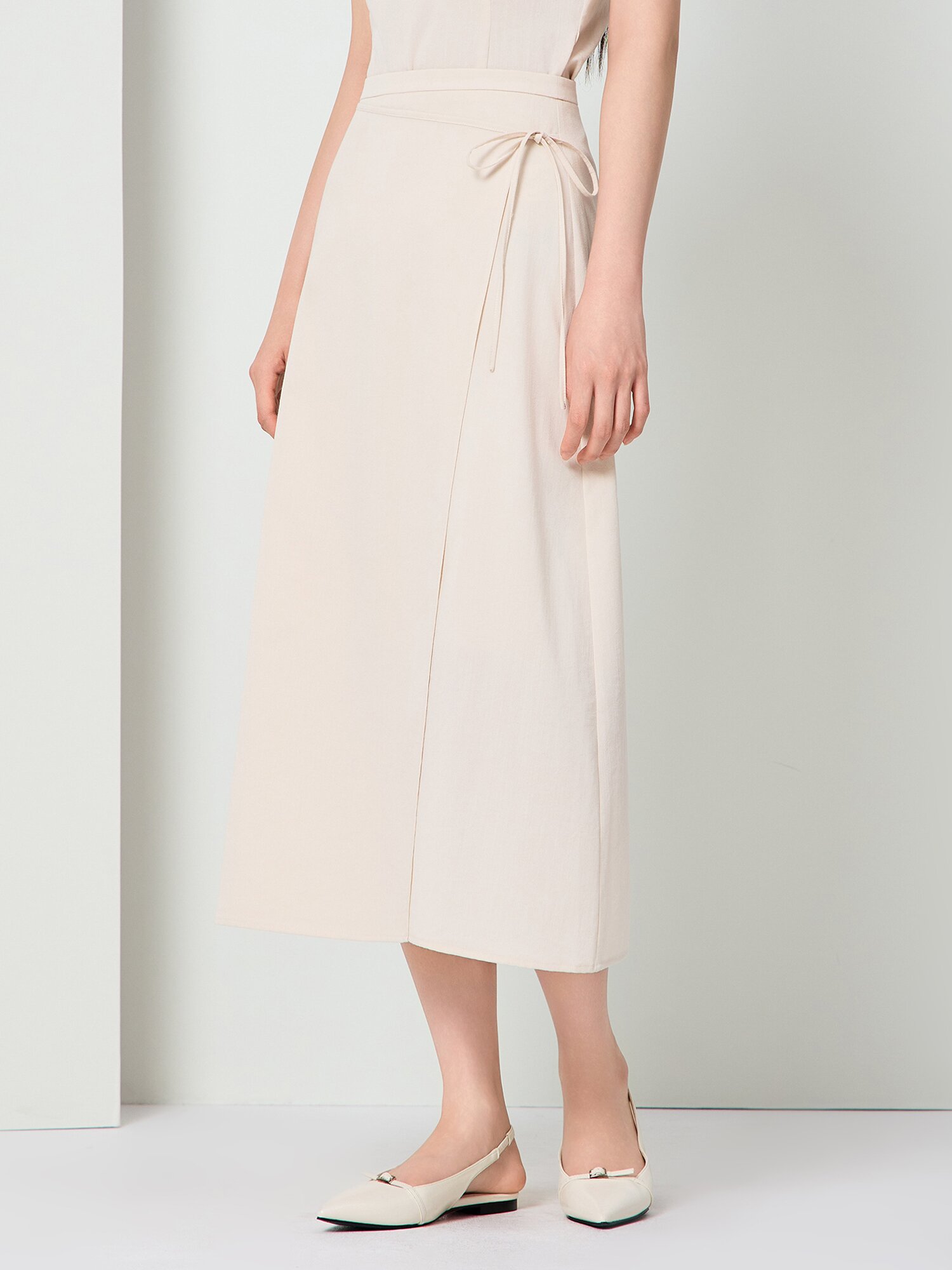 벨트 장식 랩 A라인 스커트 (BEIGE)