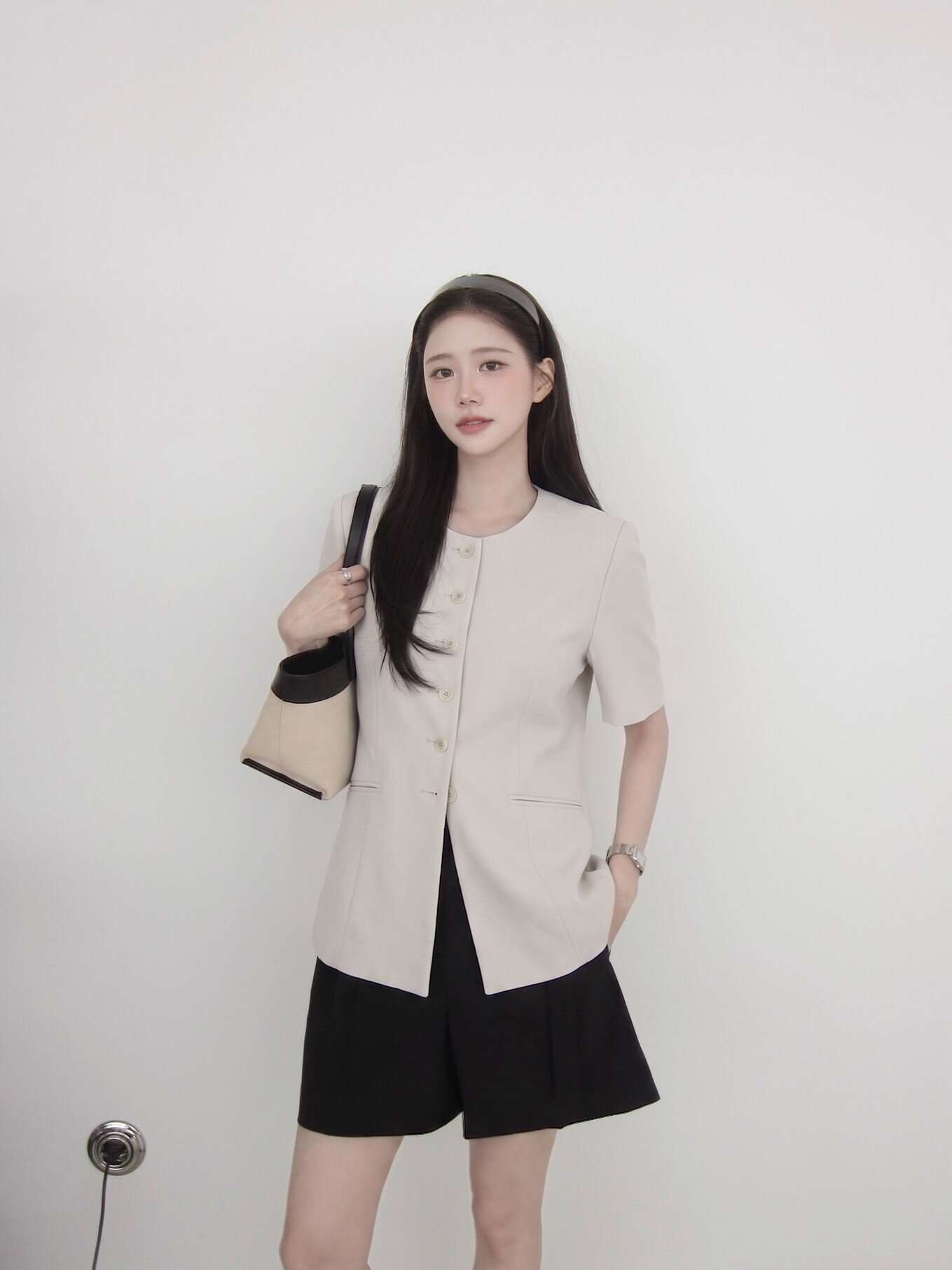 클래식 벨티드 원턱 숏 팬츠 (BLACK)