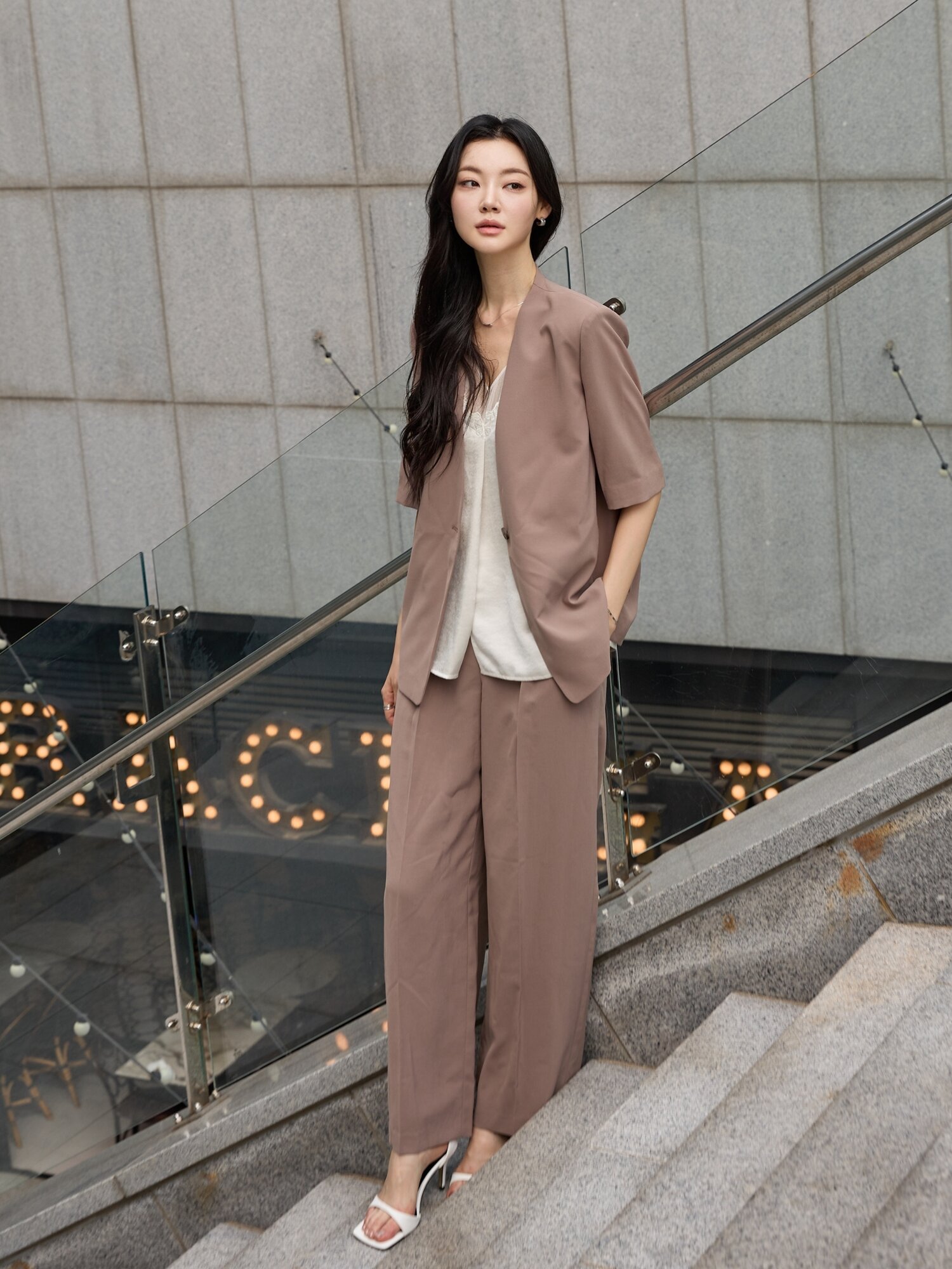 미니멀 원턱 와이드 팬츠 (LIGHT BROWN)