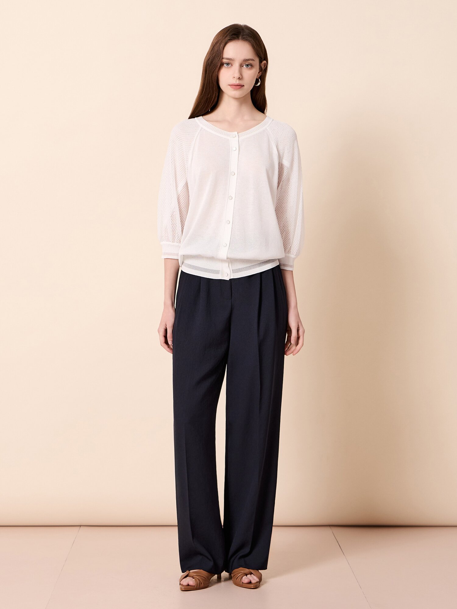 펀칭 케이프 미드 슬리브 가디건 (WHITE)