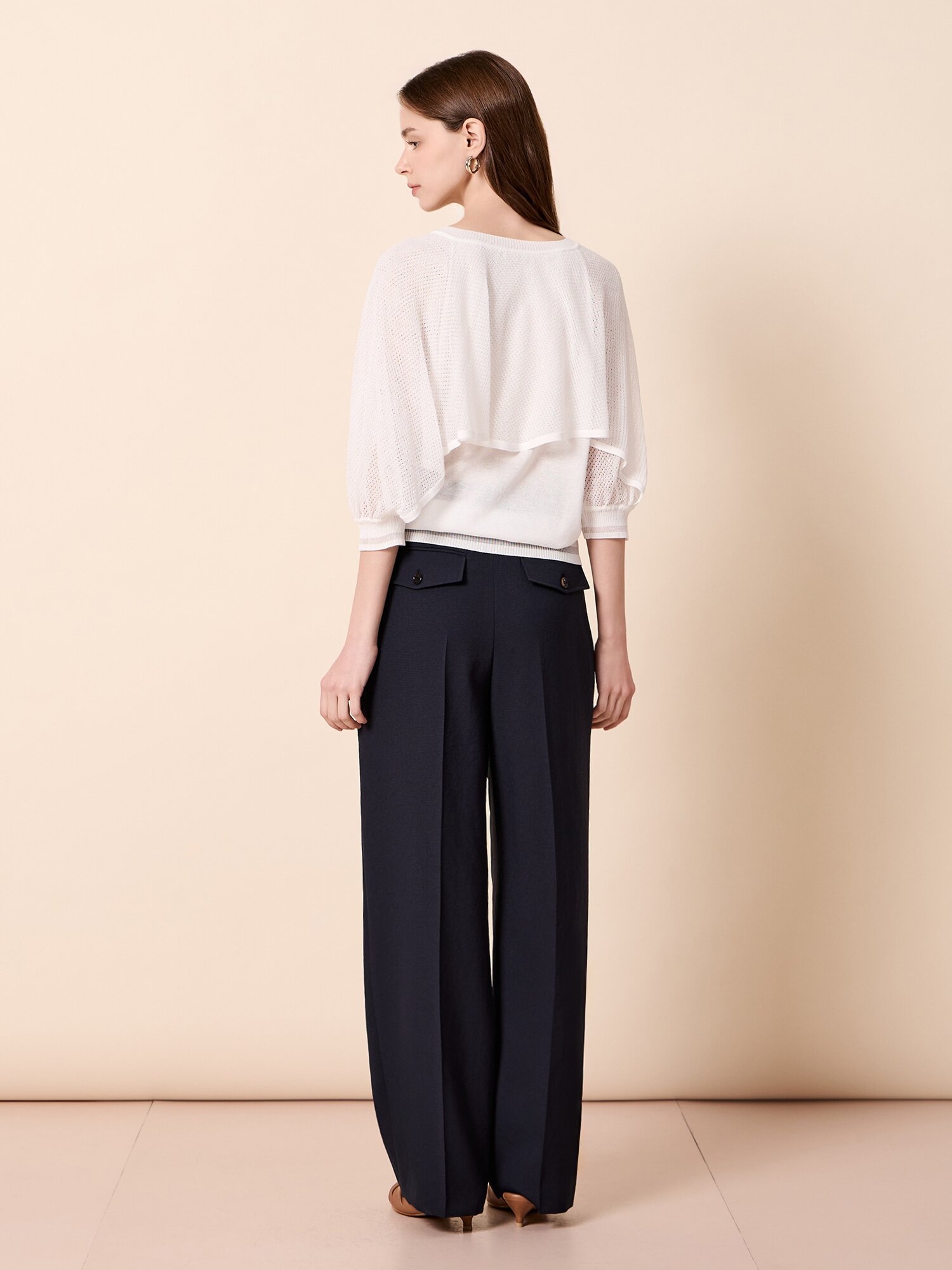 펀칭 케이프 미드 슬리브 가디건 (WHITE)