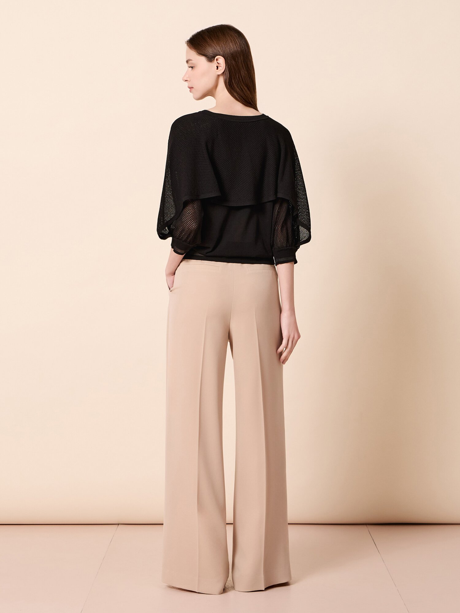 펀칭 케이프 미드 슬리브 가디건 (BLACK)