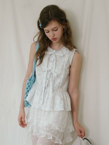 Cest_Floral ribbon sleeveless blouse