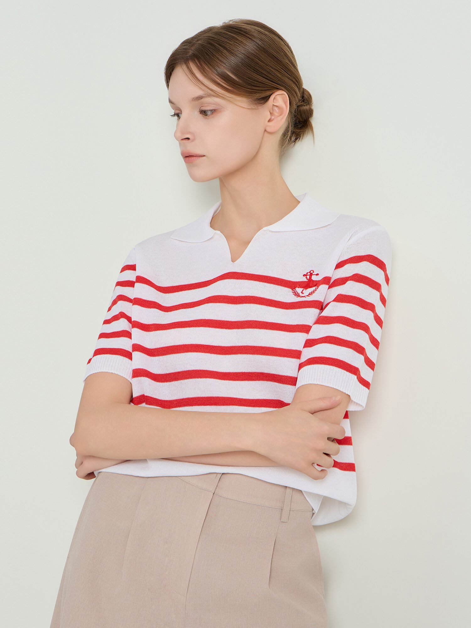 스트라이프 자수 브이 칼라 니트 (STRIPE RED)