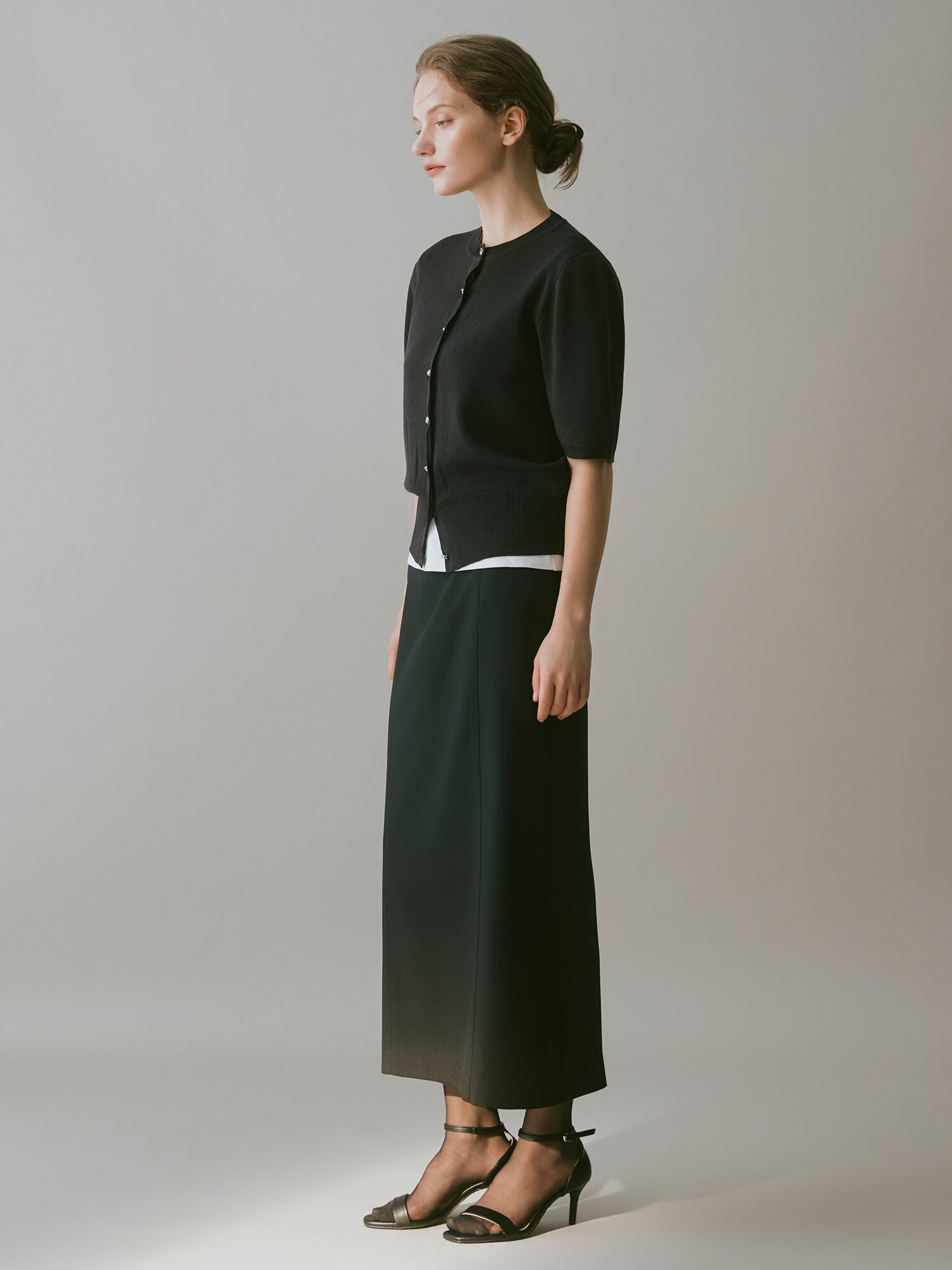 린넨 메탈 버튼 라운드넥 가디건 (DARK GREY)