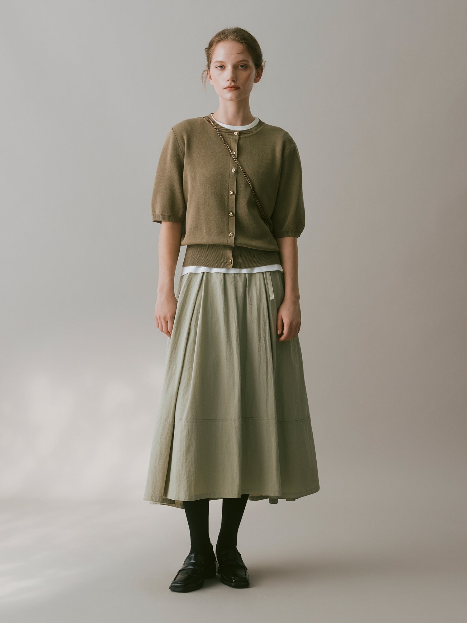 린넨 메탈 버튼 라운드넥 가디건 (KHAKI)