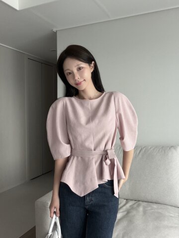 볼륨 슬리브 페플럼 블라우스 (PINK)
