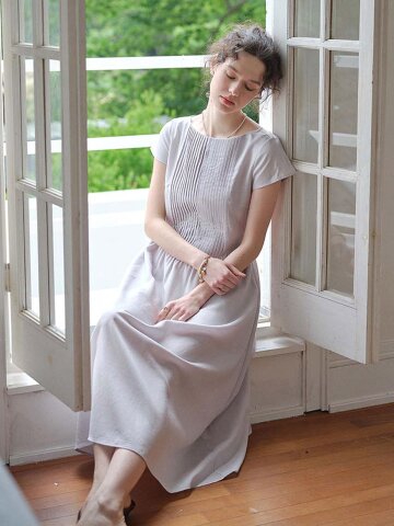 SR_Tucker pleated sleeve dress