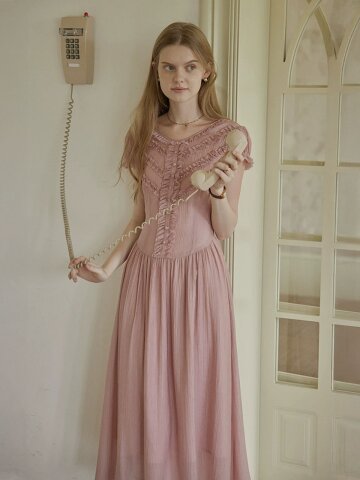 PM_Romantic pink ruffle dress