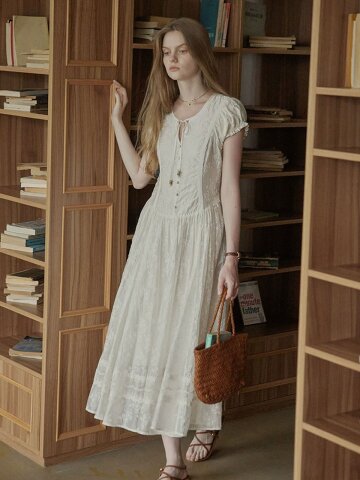 PM_Feminine embroidered flare dress