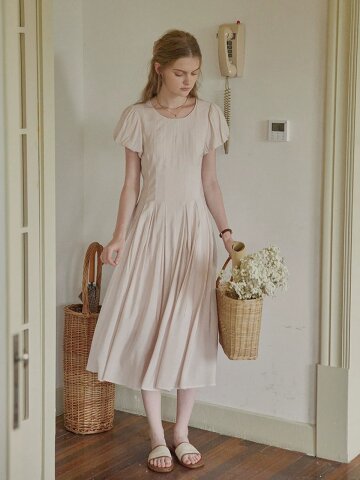 PM_Simple pink puff sleeve dress