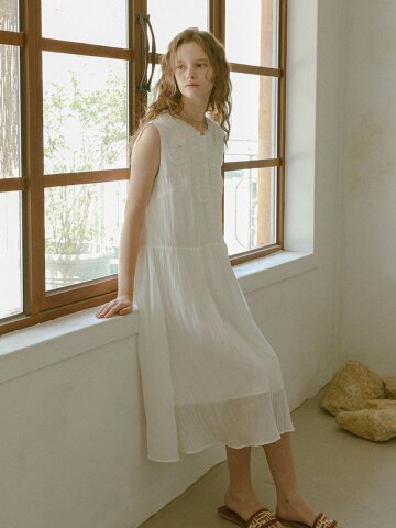 PM_Embroidered lace pintuck dress_WHITE