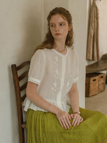 PM_Embroidered ruffle shirt_WHITE
