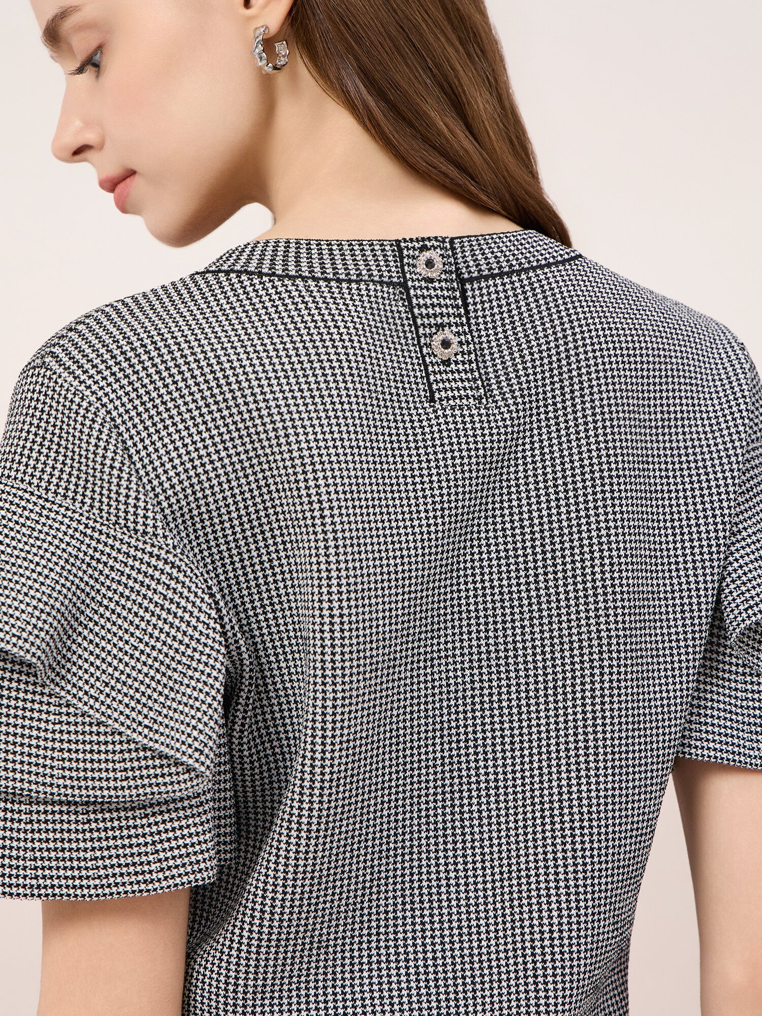 러플 슬리브 니트 탑 (CHECK BLACK)