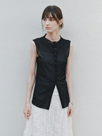 TG_Button sleeveless blouse
