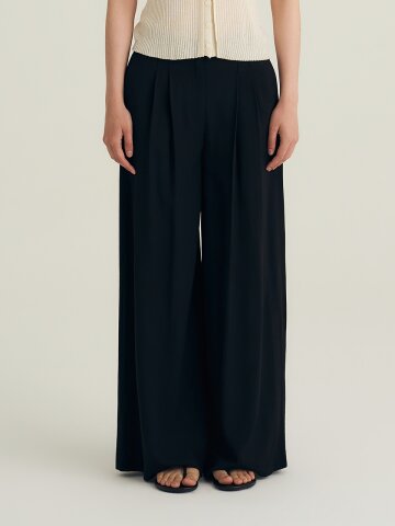 Linen Tuck Detail Wide Pants_Black