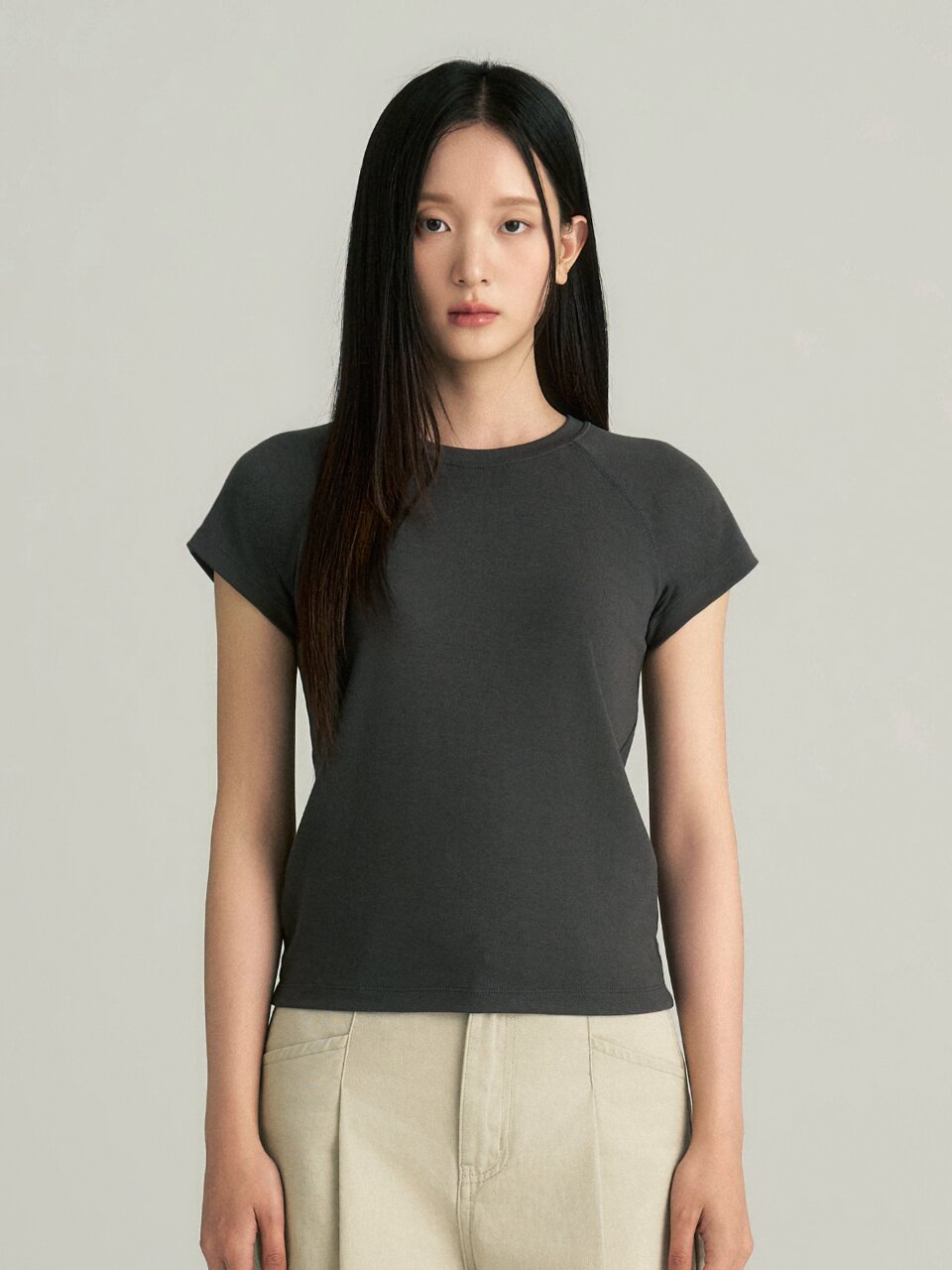 Cap-Sleeve Raglan T-Shirt_Charcoal