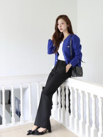 백 슬릿 슬림 부츠컷 팬츠 