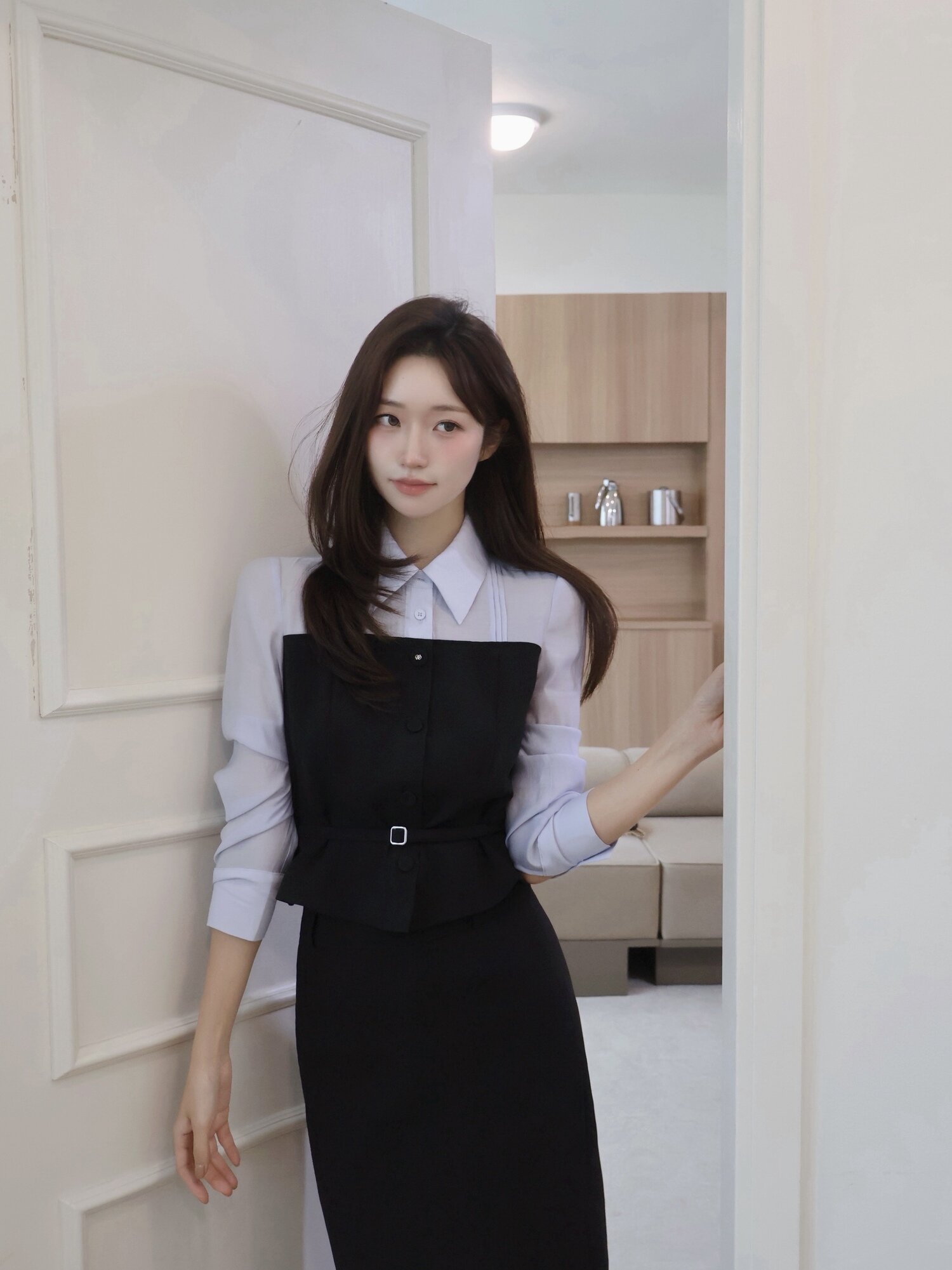 셔츠 배색 뷔스티에 블라우스  (BLACK)