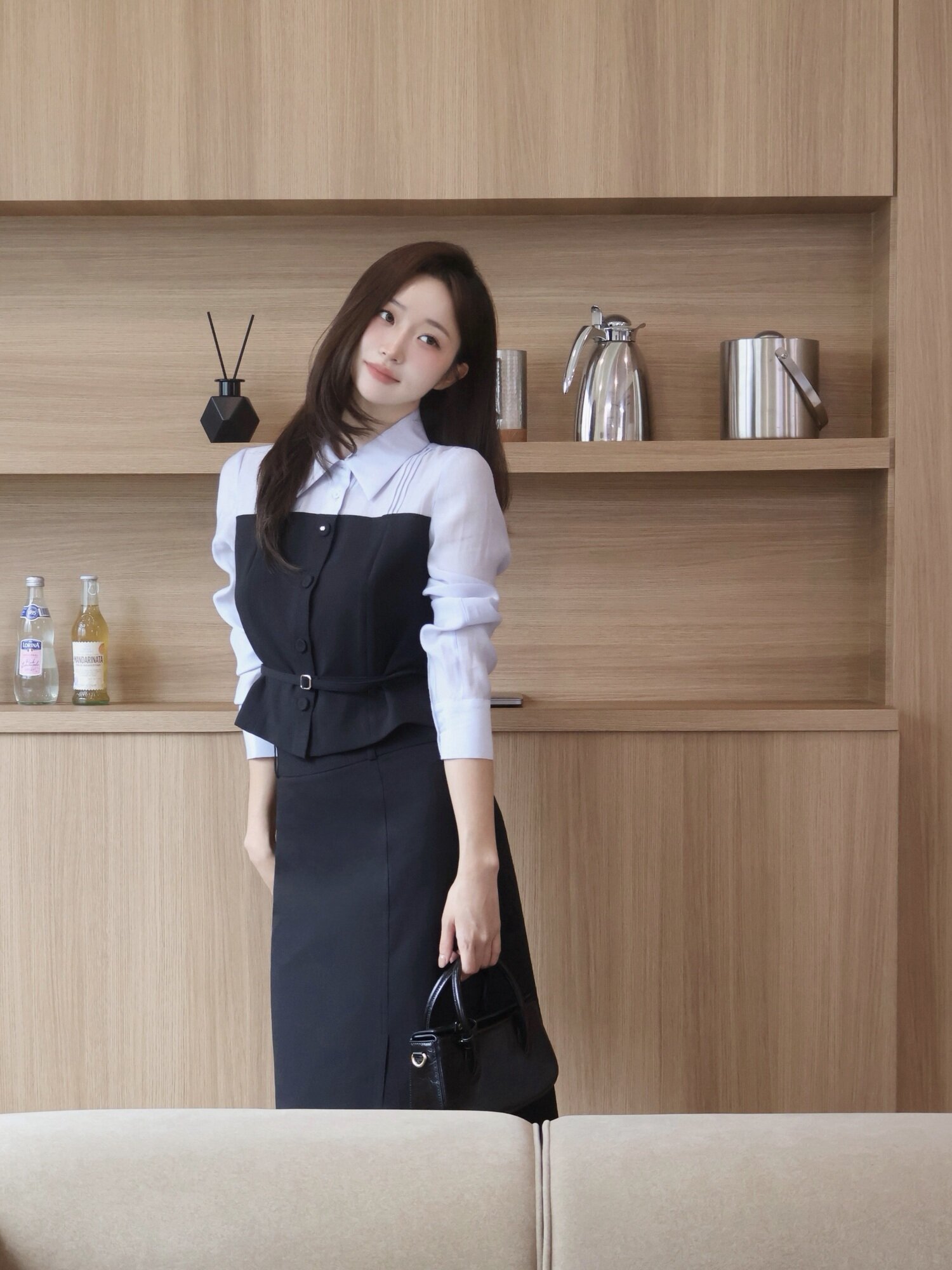 셔츠 배색 뷔스티에 블라우스  (BLACK)