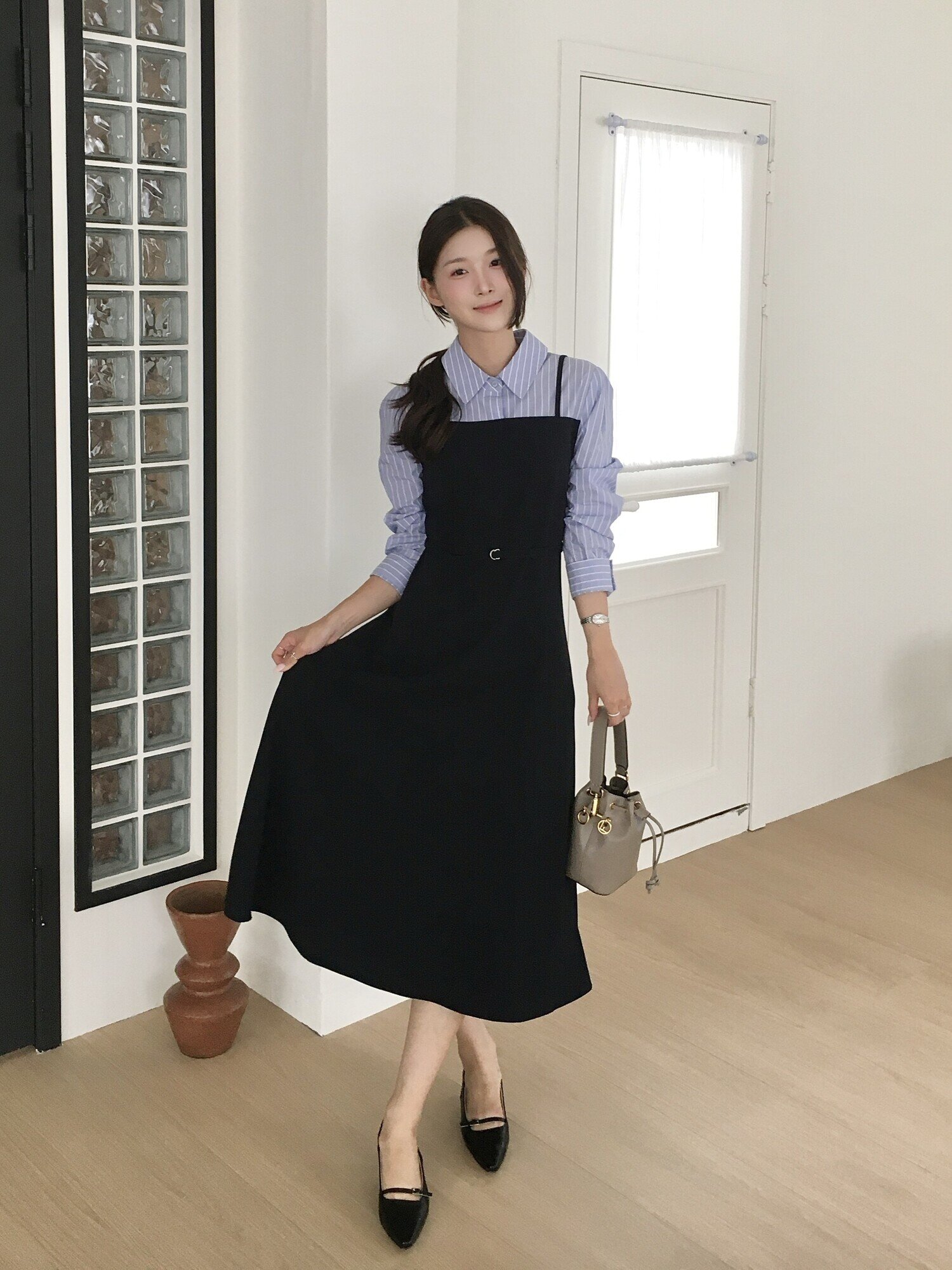 셔츠 배색 뷔스티에 플레어 원피스 (NAVY)