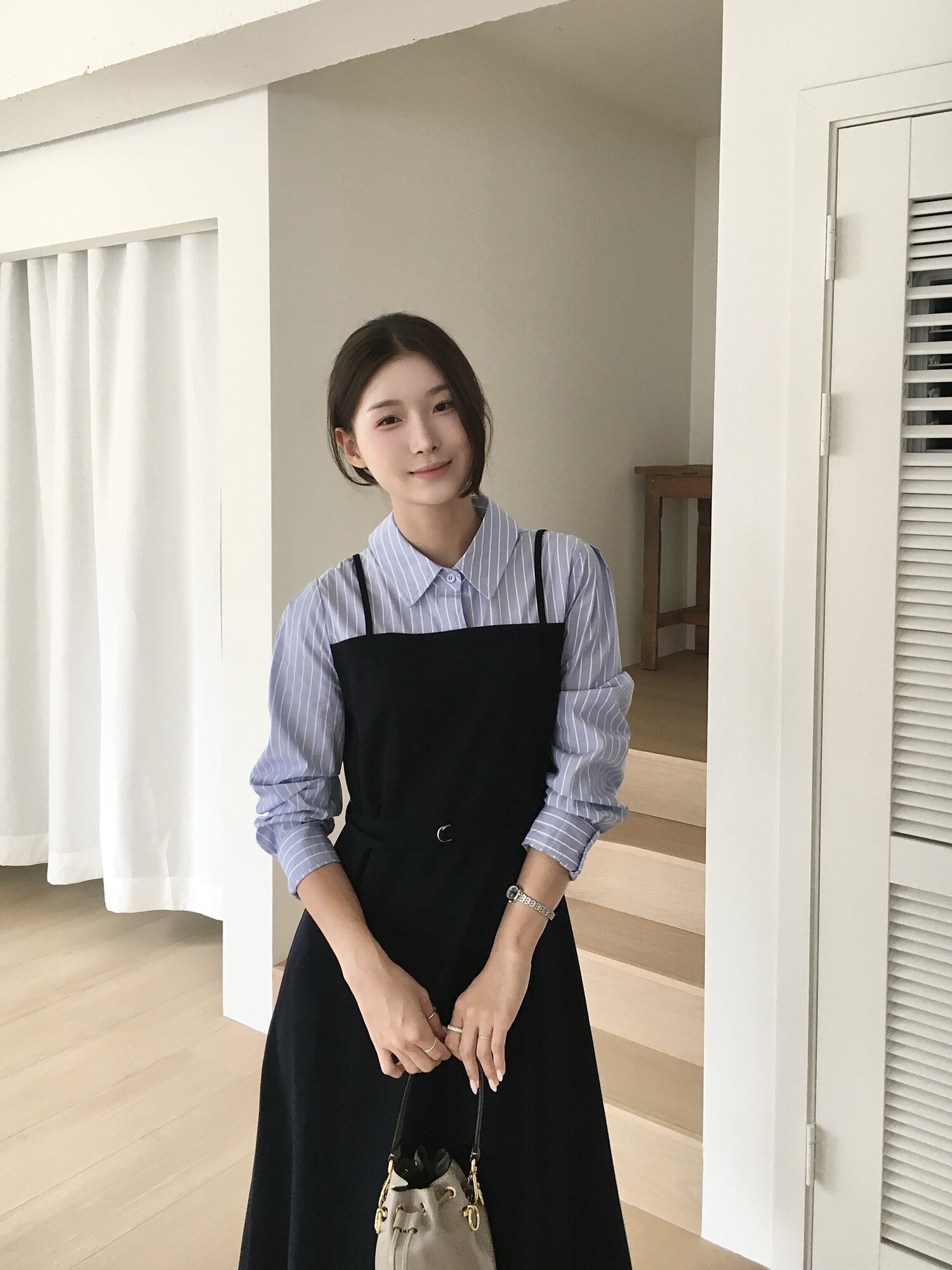 셔츠 배색 뷔스티에 플레어 원피스 (NAVY)