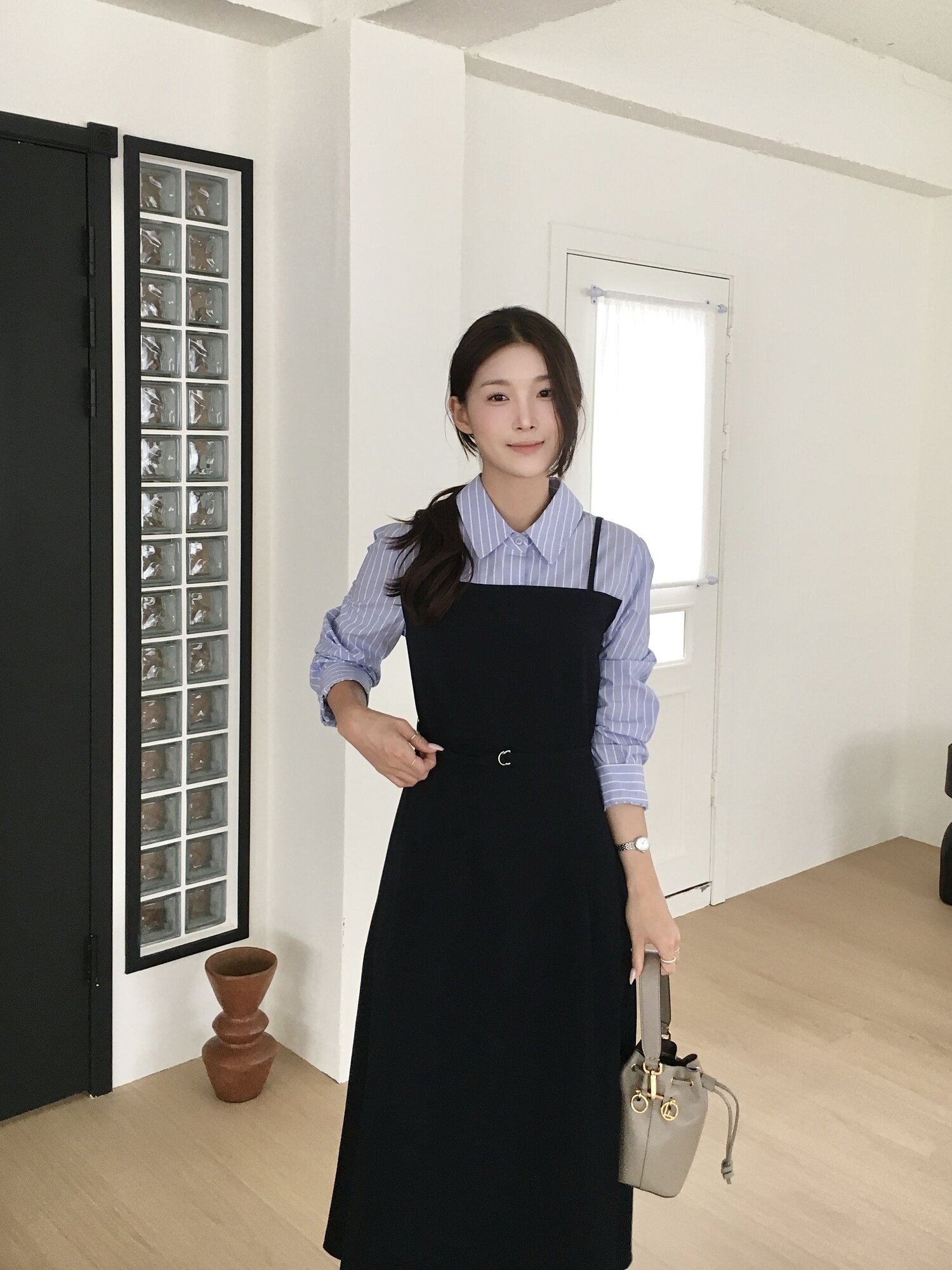 셔츠 배색 뷔스티에 플레어 원피스 (NAVY)