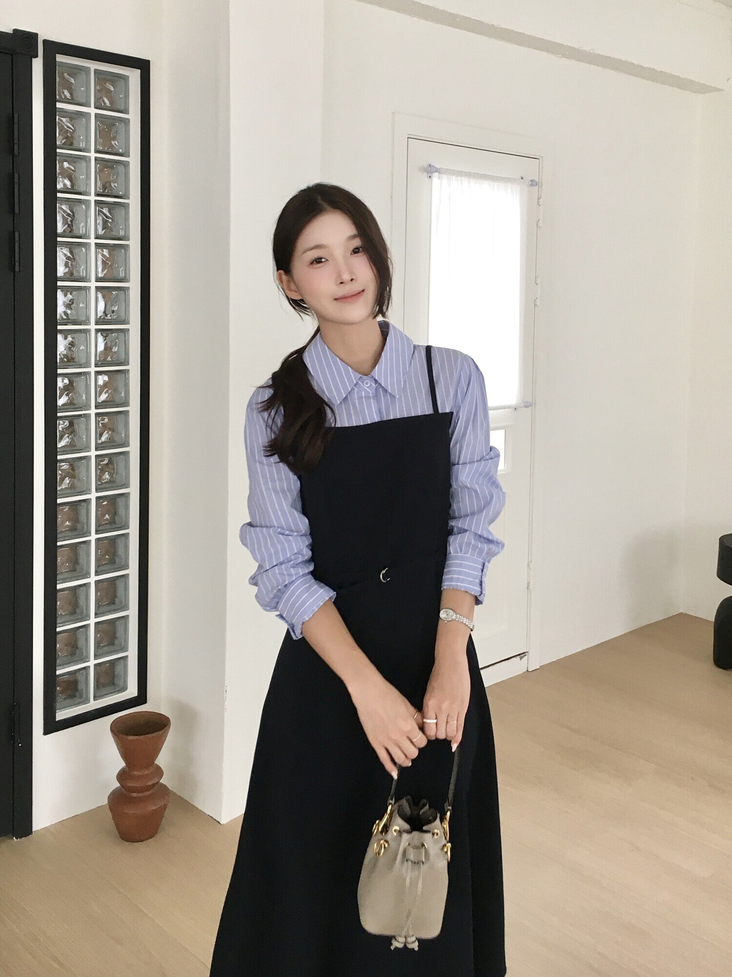 셔츠 배색 뷔스티에 플레어 원피스 (NAVY)