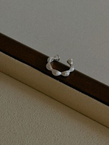 Shell wave ear cuff / 쉘 웨이브 이어커프