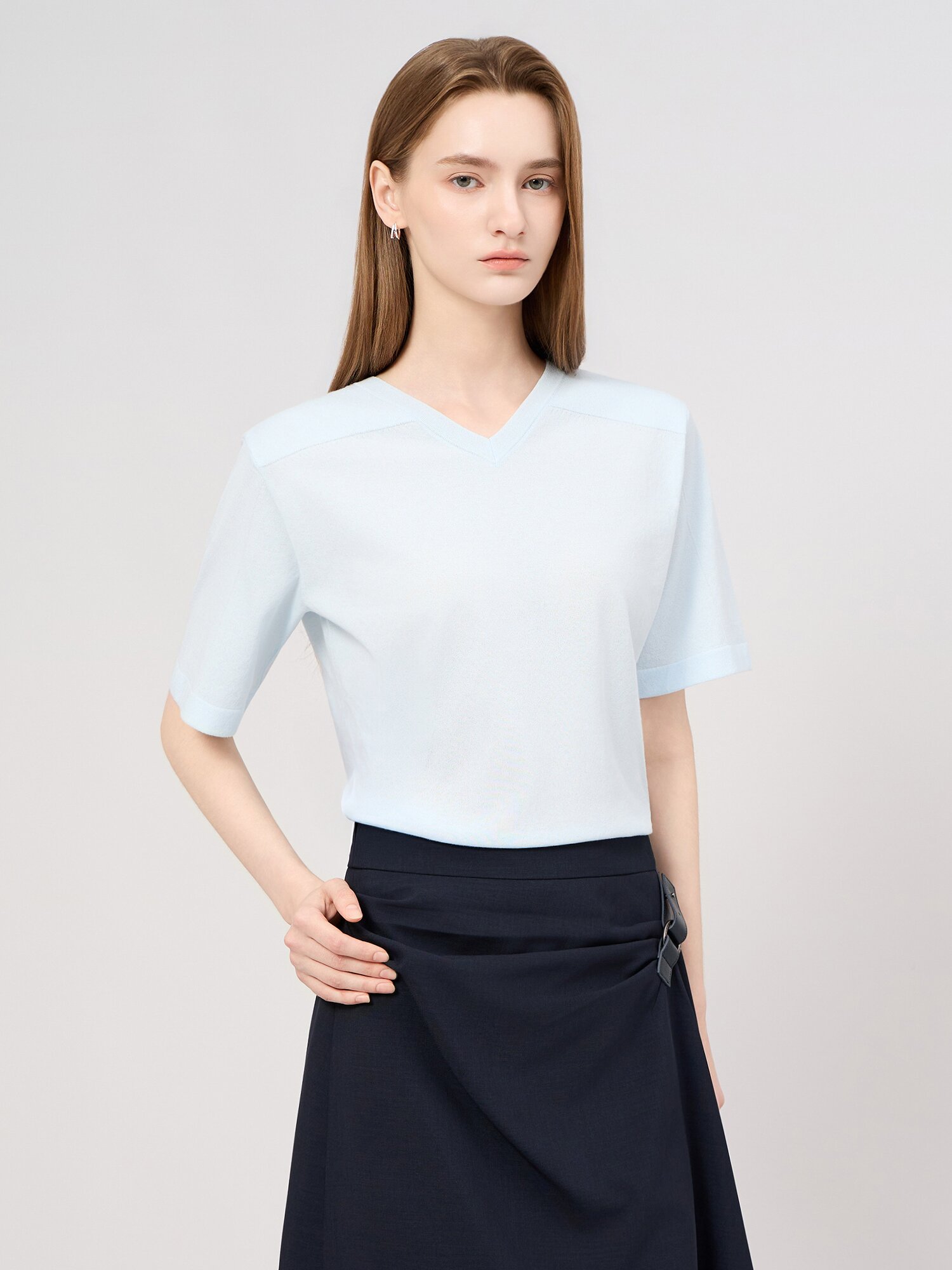 투웨이 홀가먼트 니트 탑 (LIGHT BLUE)
