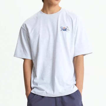 뉴발란스 공용 NB BOY 바스켓볼 레터링 세미오버핏 반팔티 NBNEGCO205-16
