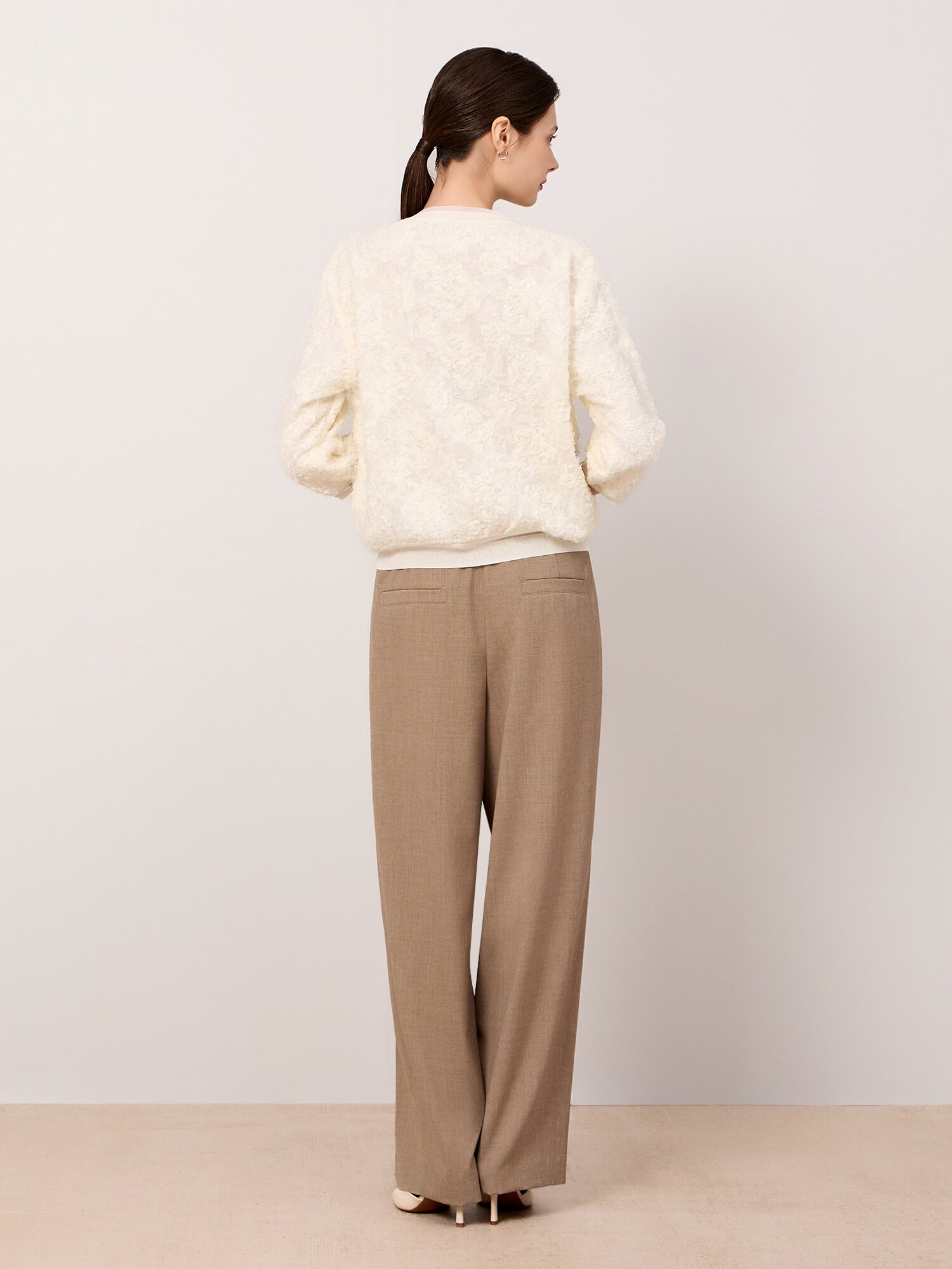 투 턱 절개 와이드 팬츠 (BEIGE)