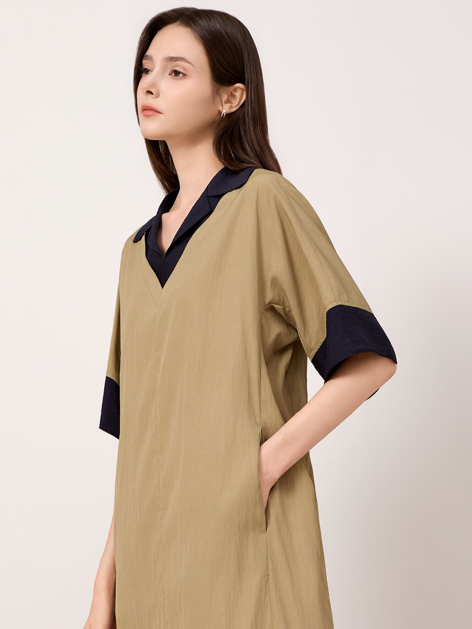 드라이 터치 컬러 블록 미디 원피스 (KHAKI)