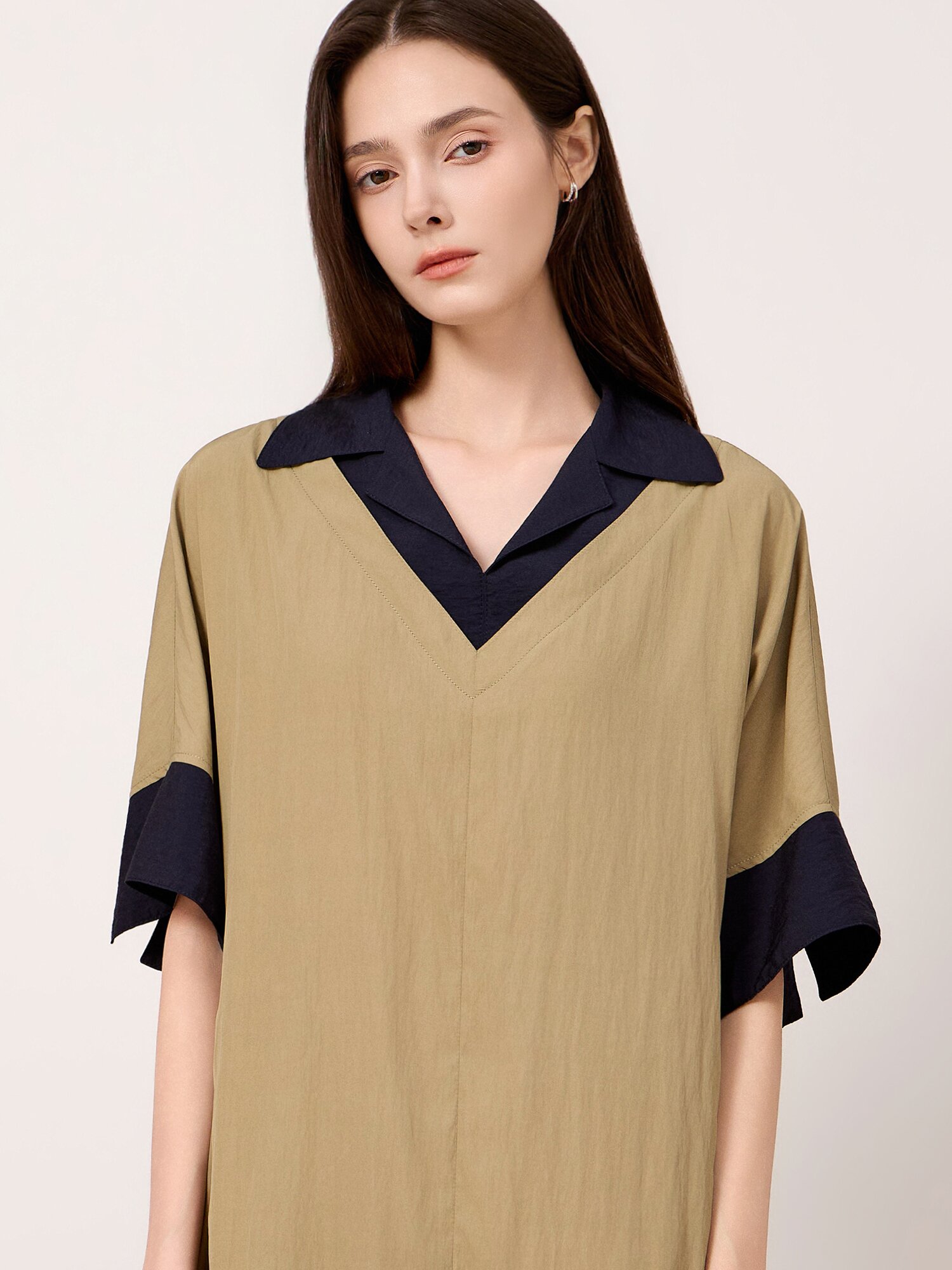 드라이 터치 컬러 블록 미디 원피스 (KHAKI)