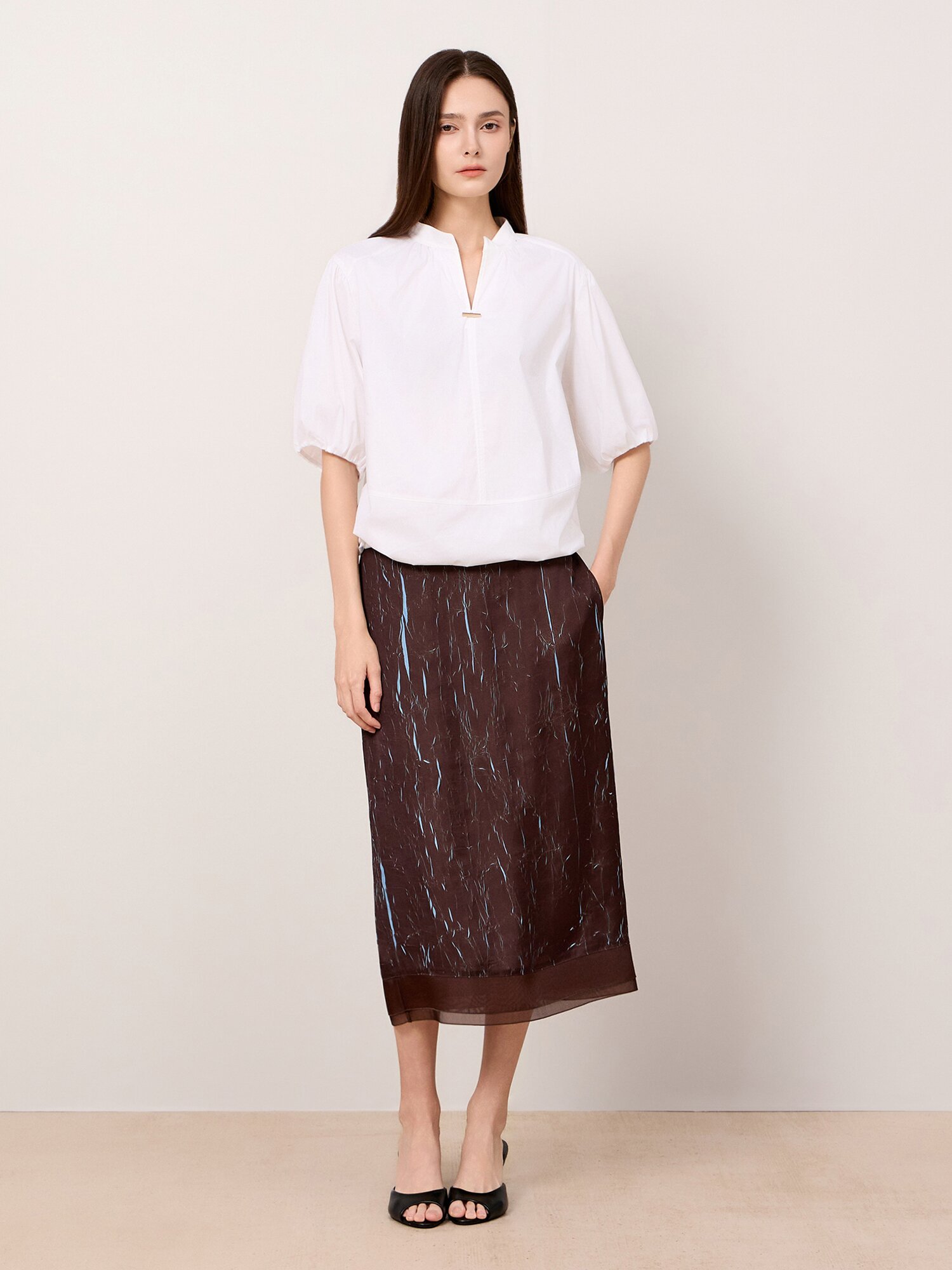메탈 참 포인트 밴딩 블라우스 (WHITE)