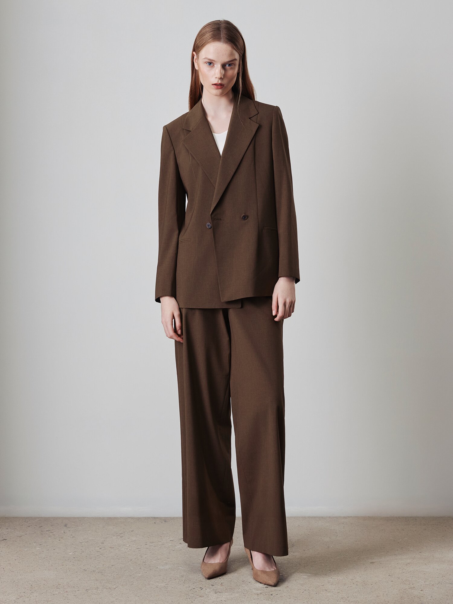 모던 테일러드 더블 원버튼 재킷 (BROWN)