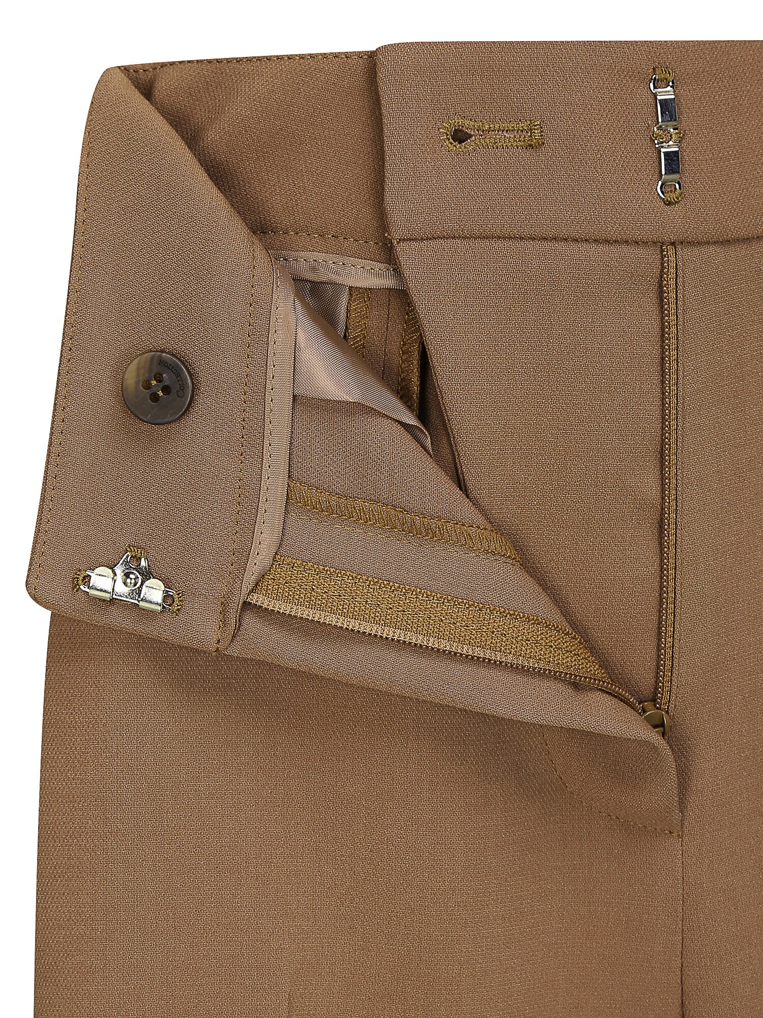 스판 버튼 장식 부츠컷 팬츠 (BEIGE)